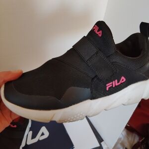 FILA Women's Black Slip-On Sneakers with Pink Logo
